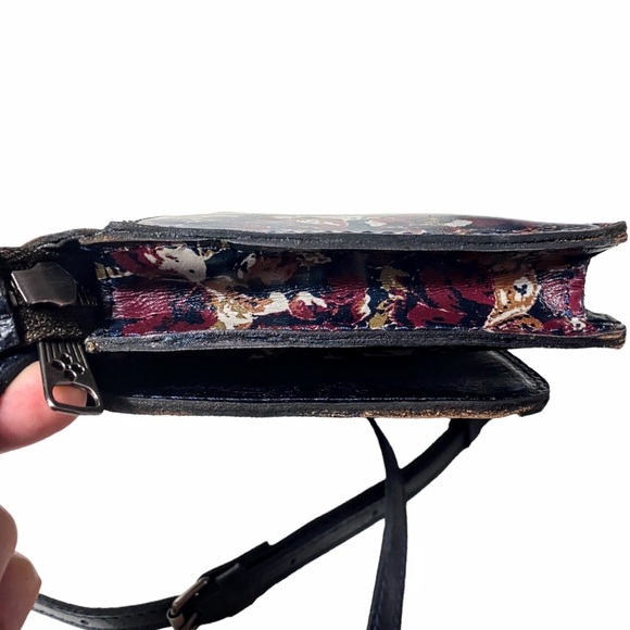 Patricia Nash "Scarlet Bloom" Leather Apricale Crossbody Bag With Dust Bag - Picture 14 of 16